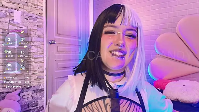 lil_candy77 live cam on StripChat