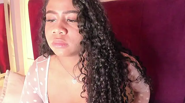 Sofi_Fox_ live cam on StripChat