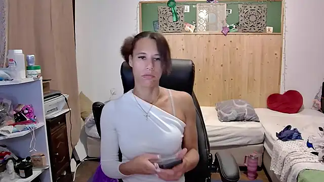AaliyahHarris live cam on StripChat