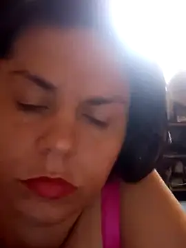 sharinga222 live cam on StripChat