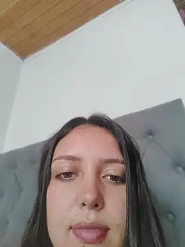 Bella_Karoline