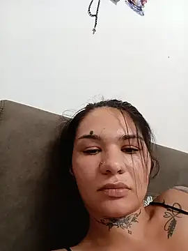 ciocolata25 (F young) - Pussy $ Didlo