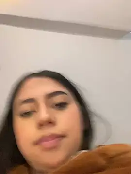 luna_cute__ live cam on StripChat