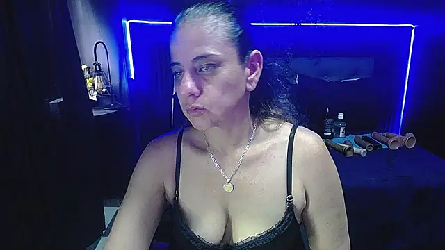sasi_luna webcam