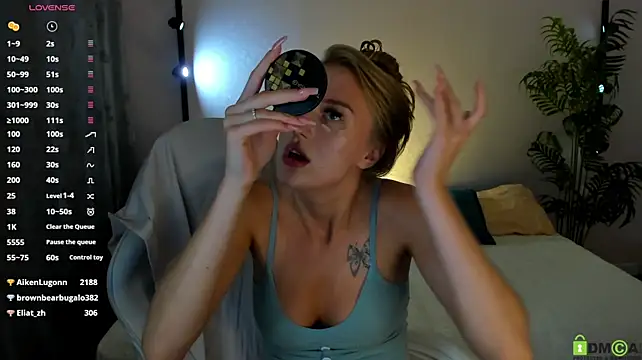 Stacy_River live cam on StripChat