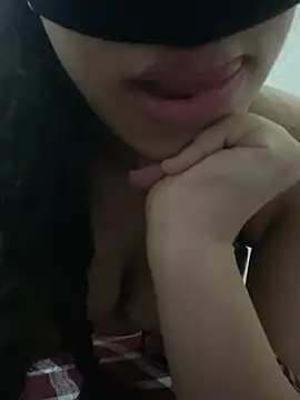 Saricol_sexy1_squirt