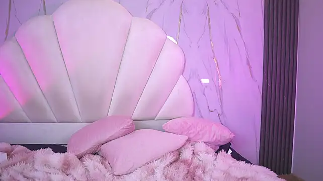 AliiceWonderland_ live sex cam