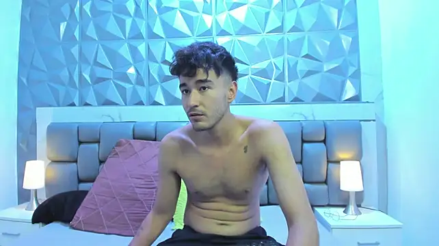 KathyAiden webcam