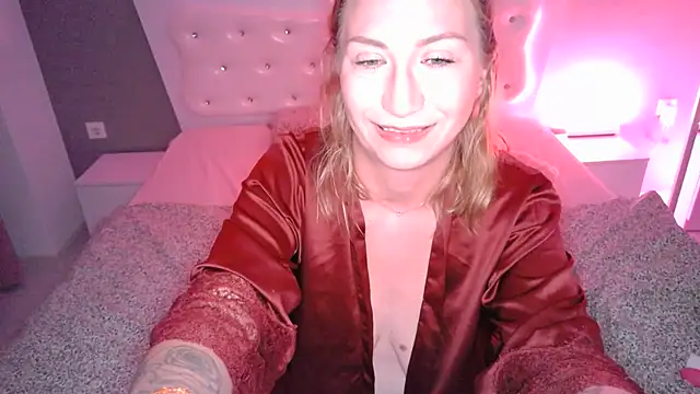 real_misscrystal webcam