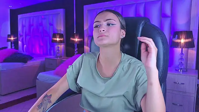 LuisaJonnes_ webcam