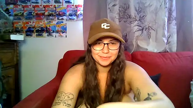 FreakyDreama webcam