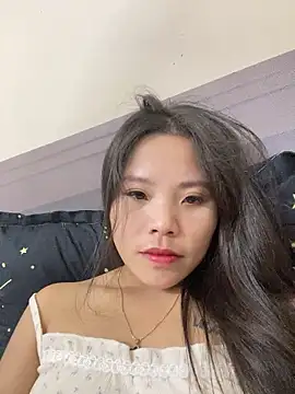 Bella_7777 webcam