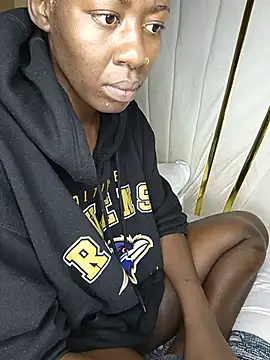 SquirtQueen16 webcam