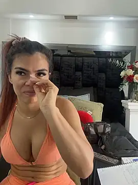 Arianna_Jones1 live cam on StripChat