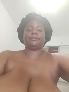 bigtitssxx webcam