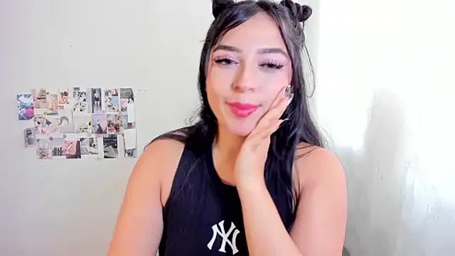 Conie_Squirtt webcam