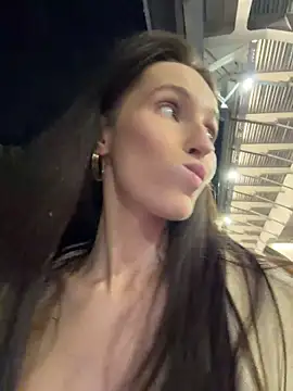 Webcam en directo de la tetona -missbehaving-