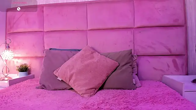 Janah_Myers webcam