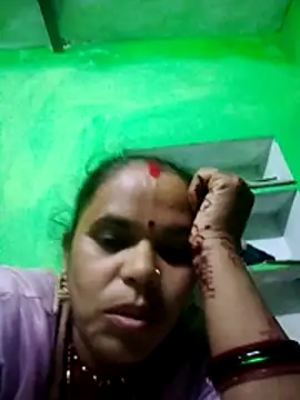 Hot_reeji8 webcam