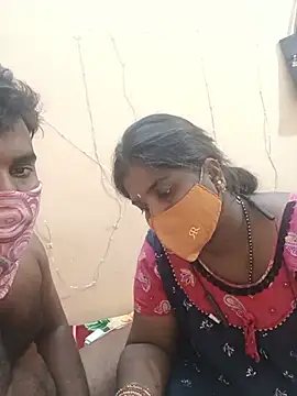 Hotcouple_123 webcam