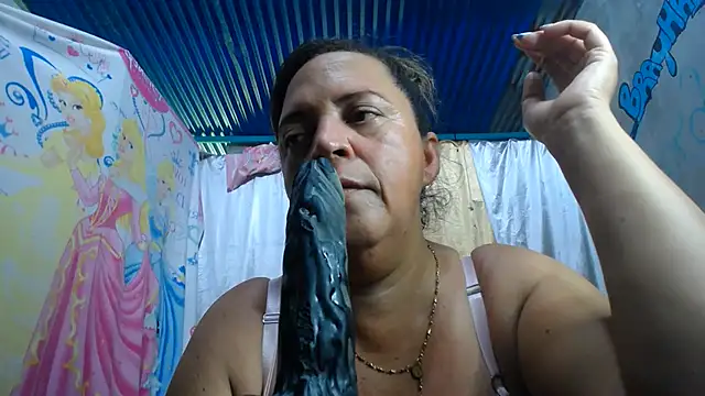 alina_maturehot webcam