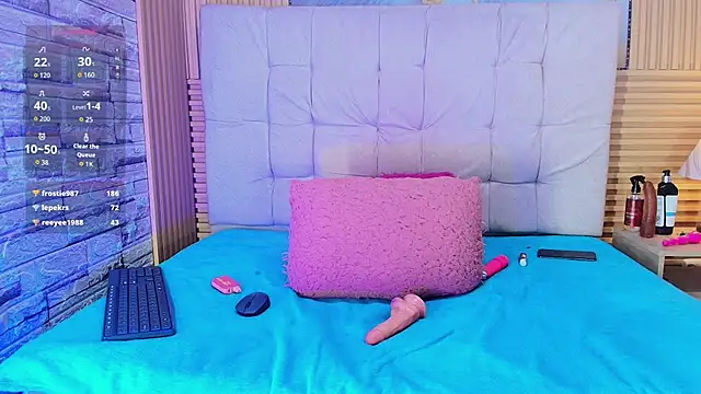 moxie_monclair webcam