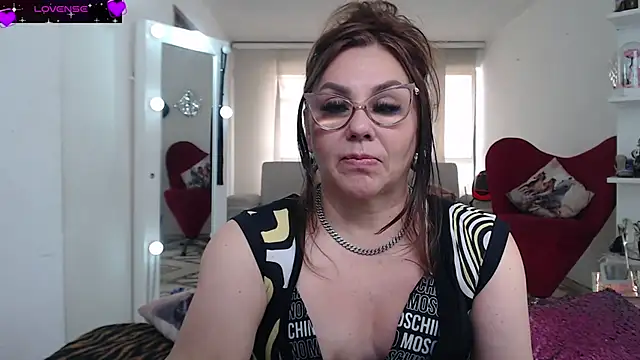Myrnasexxx webcam