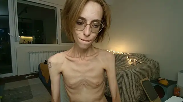amber_quell_here webcam