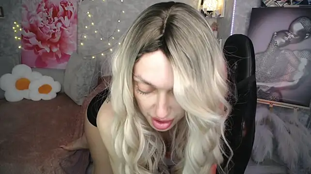 NickyAdamidi webcam