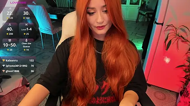 Sserendipityy live cam on StripChat