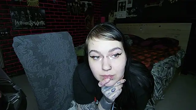 MessalinaOfficial webcam