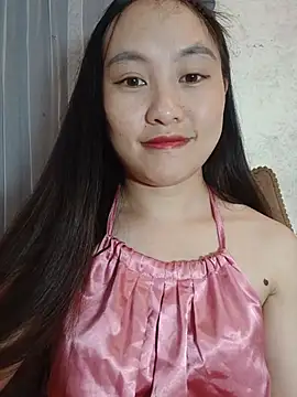 Cherry-squirtt live cam on StripChat