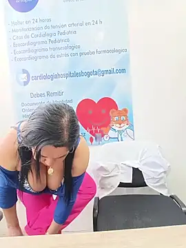 Catalina--14 live cam on StripChat