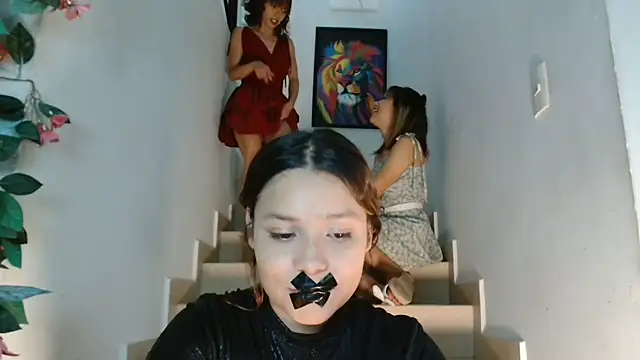 3littles live cam on StripChat