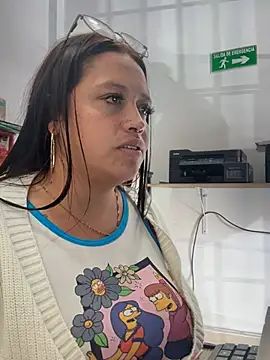 Mia_Risky-1