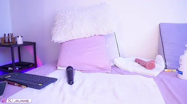YourMandy live cam on StripChat