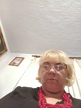 Elena_Beautiful784 webcam