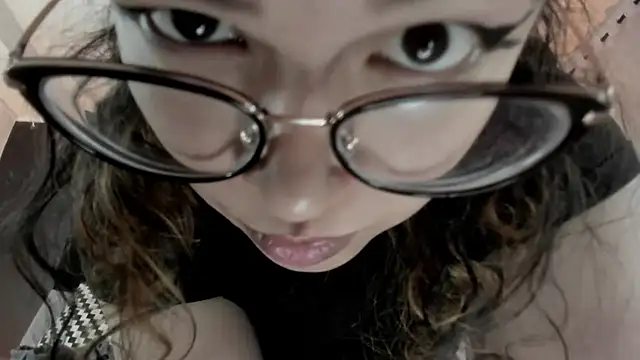 _Jade_16 webcam