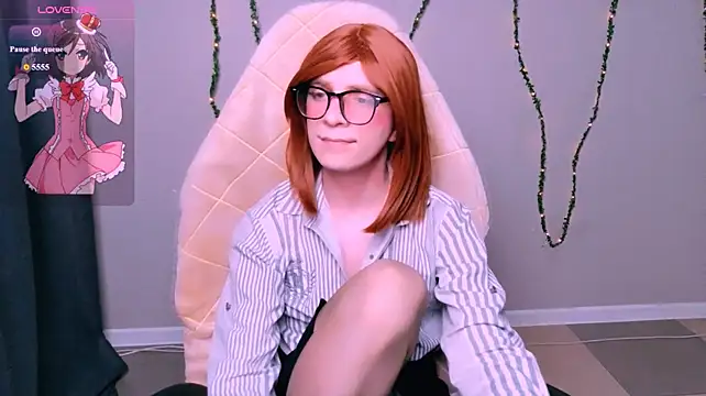 FoxyPuff live cam on StripChat