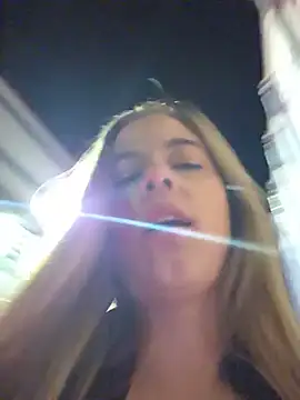 Luna_Lynn webcam