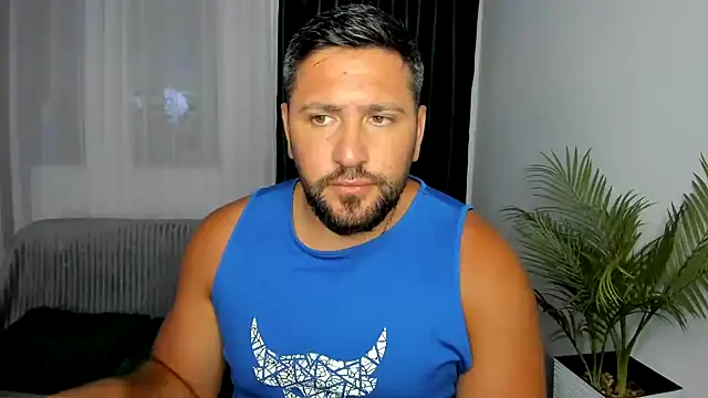 Gold_Alpha_Boy live cam on StripChat