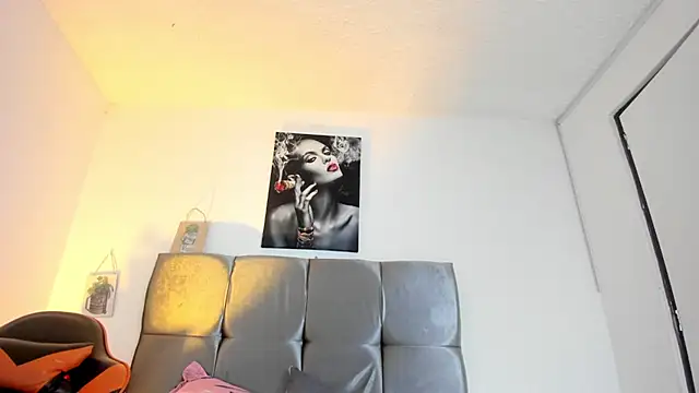 ariel_star1 (F teen) - plug in my ass😈