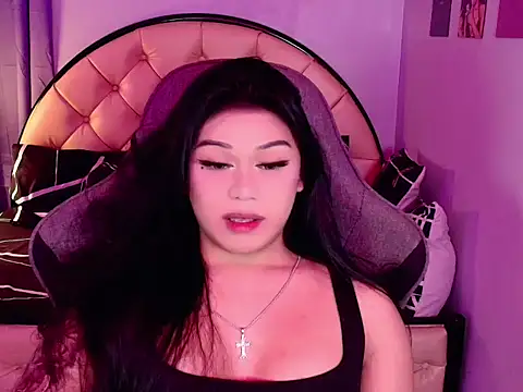 SexxyTsLoverr webcam