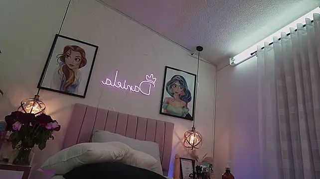 Umasalyn - Trans webcam sex chat
