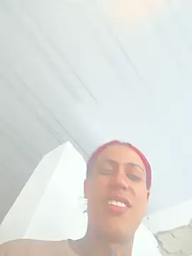 ArohomLester_ webcam