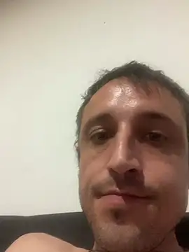 Kyced34 webcam
