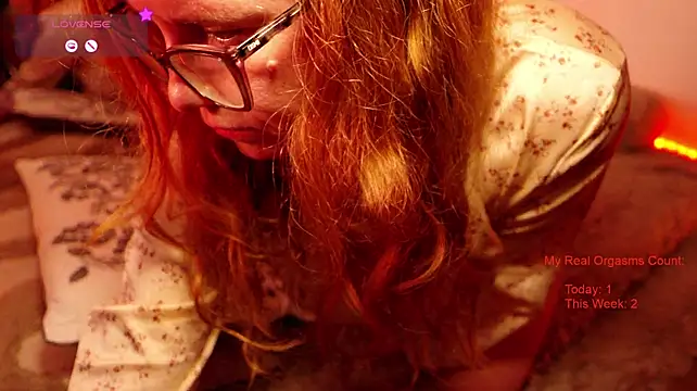 GingerAleMILF webcam