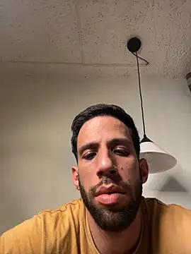 Karim_mansur webcam