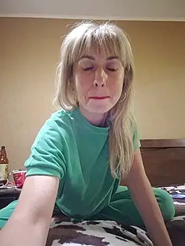 SelinaLovqx webcam