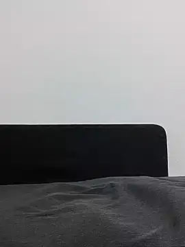 Lucy_1_roso webcam
